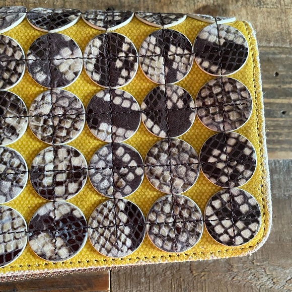 Henri Bendel Yellow and Brown Clutch - Picture 2 of 9